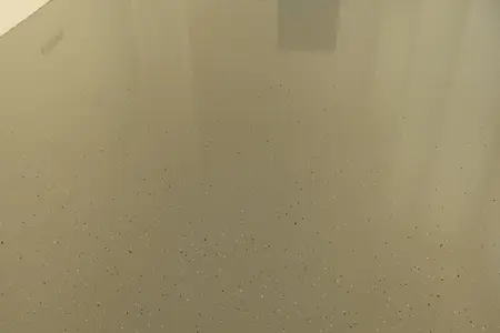 Polyuretanová litá podlaha s chipsem 