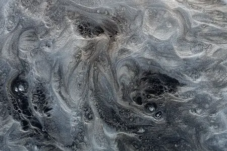 Metalická litá podlaha vzorek